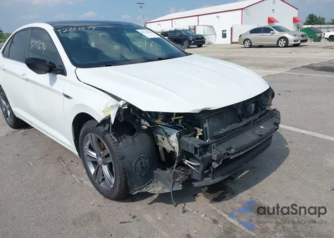2019 Volkswagen Jetta 1.4T R-Line/1.4T S/1.4T Se z USA, uszkodzony, nr VIN 3VWC57BU4KM082366